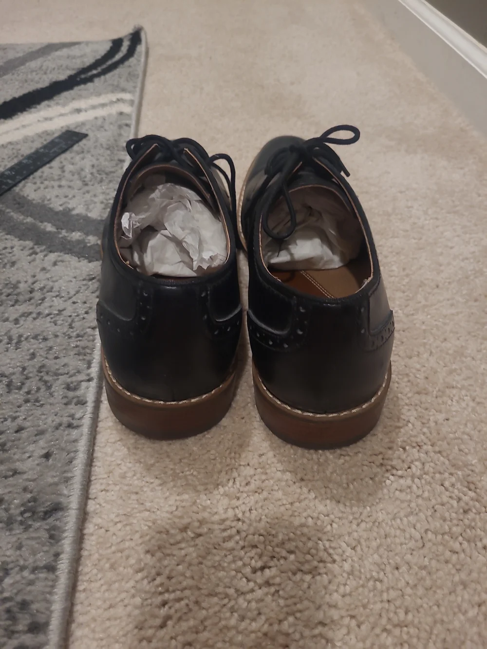 Crown and Ivy Oxford Leather Dress Shoes - Size 10 M